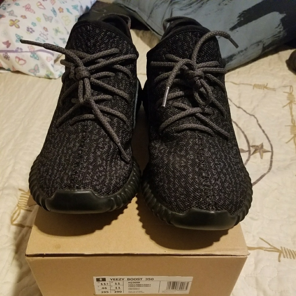Yeezy 350 pirate blk